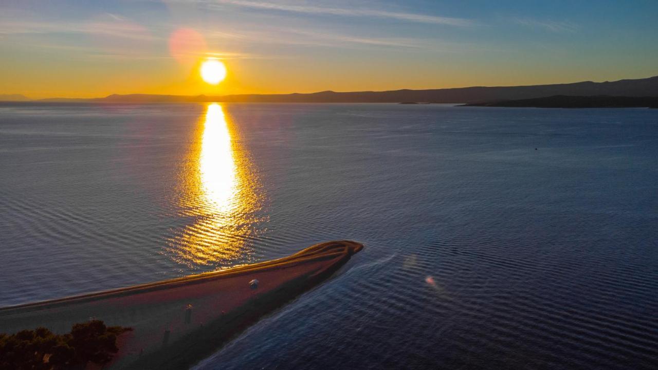 Zlatni Rat Szálloda 4*