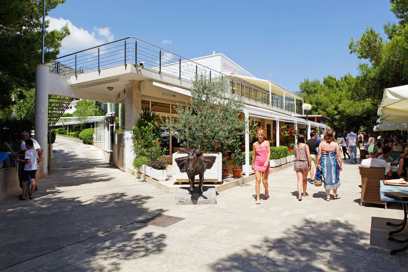 Zlatni Rat Hotel
