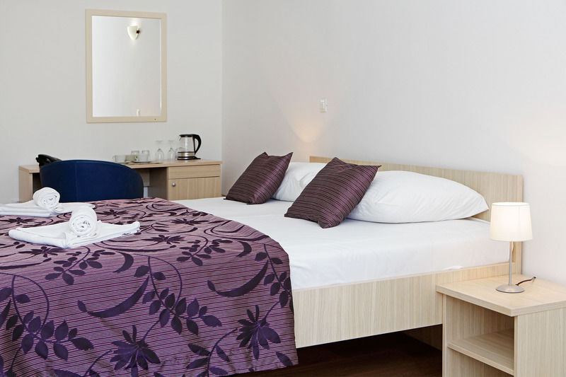 Zlatni Rat 4* Bol